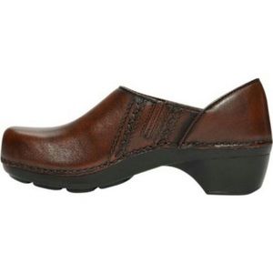 Size 36 brown leather Dansko shoes